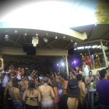 crowd-3