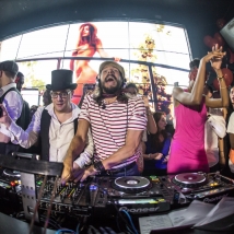 bobsinclar-wallmiami-dlg-1438